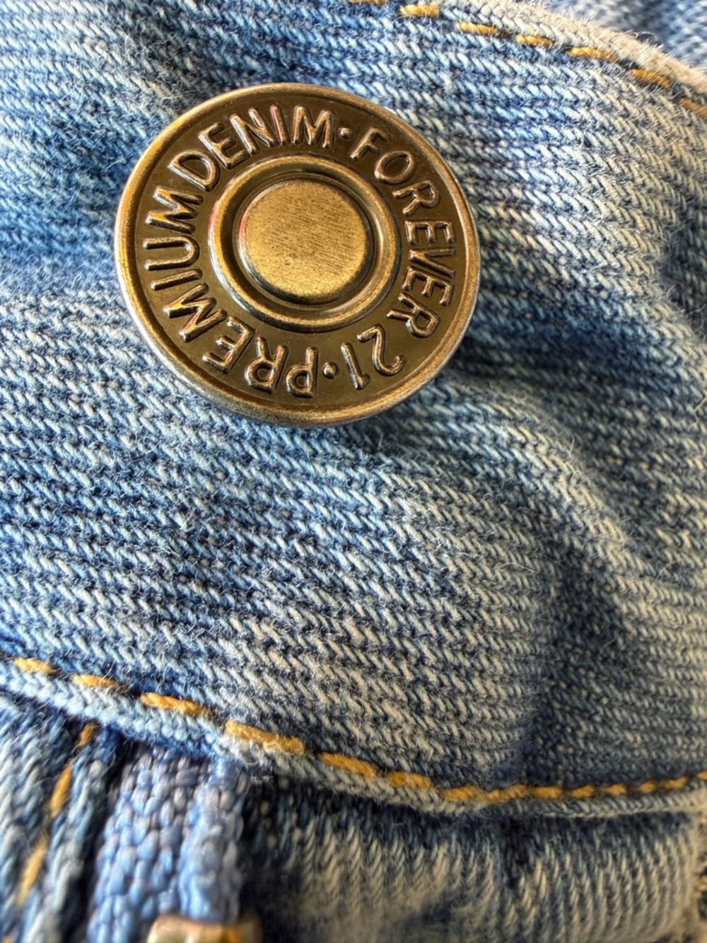 Forever 21  Boyfriend Jeans with Multicolor Patchwork Sz 26 Denim BOHO Vintage - Picture 9 of 9
